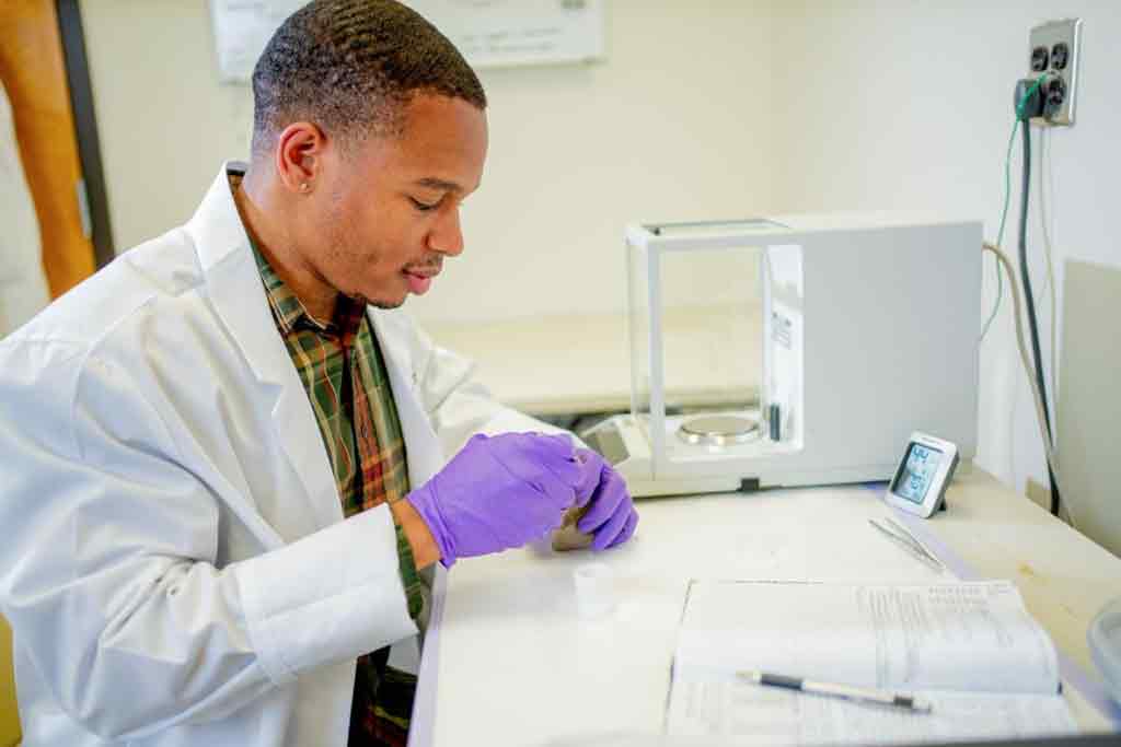 plasma-chemistry-facility Plasma Chemistry Facility